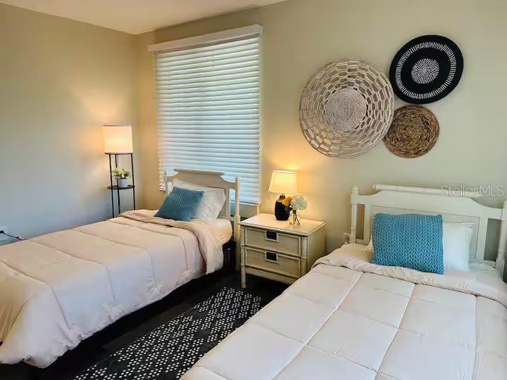 339 SUWANEE AVE, SARASOTA, FL, 34243
