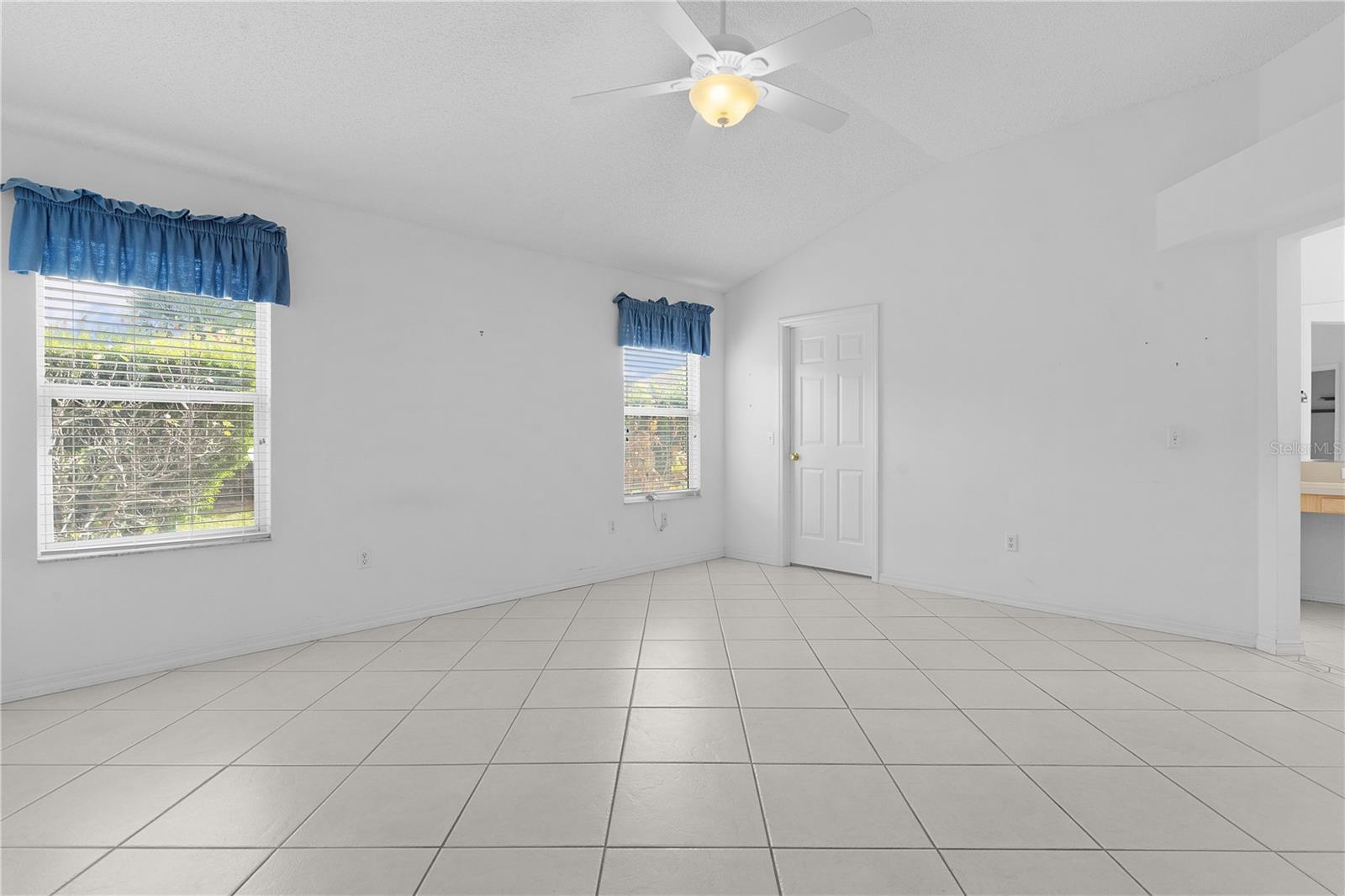 2570 CARIBE DR, THE VILLAGES, FL, 32162