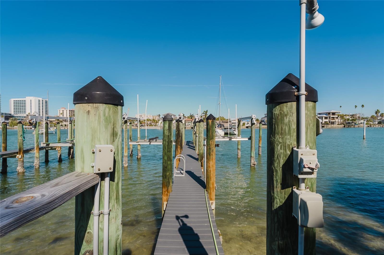 140 BRIGHTWATER DR #6, CLEARWATER BEACH, FL, 33767