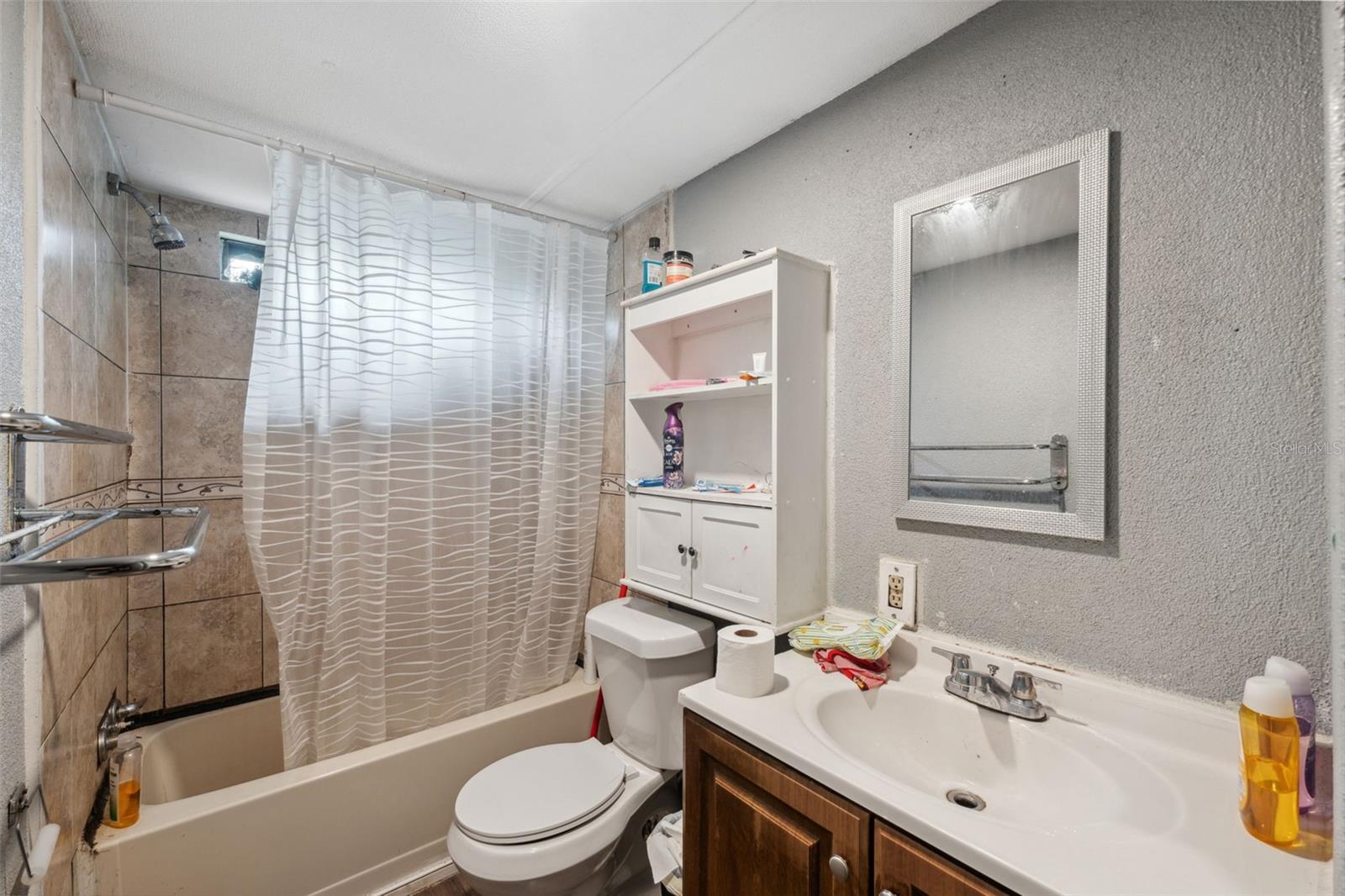 5320 ROYAL OAK DR, TAMPA, FL, 33610