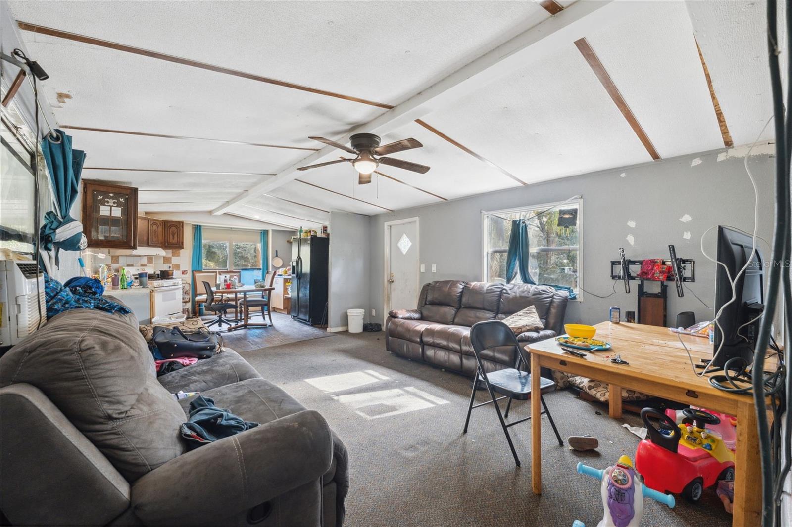 5320 ROYAL OAK DR, TAMPA, FL, 33610
