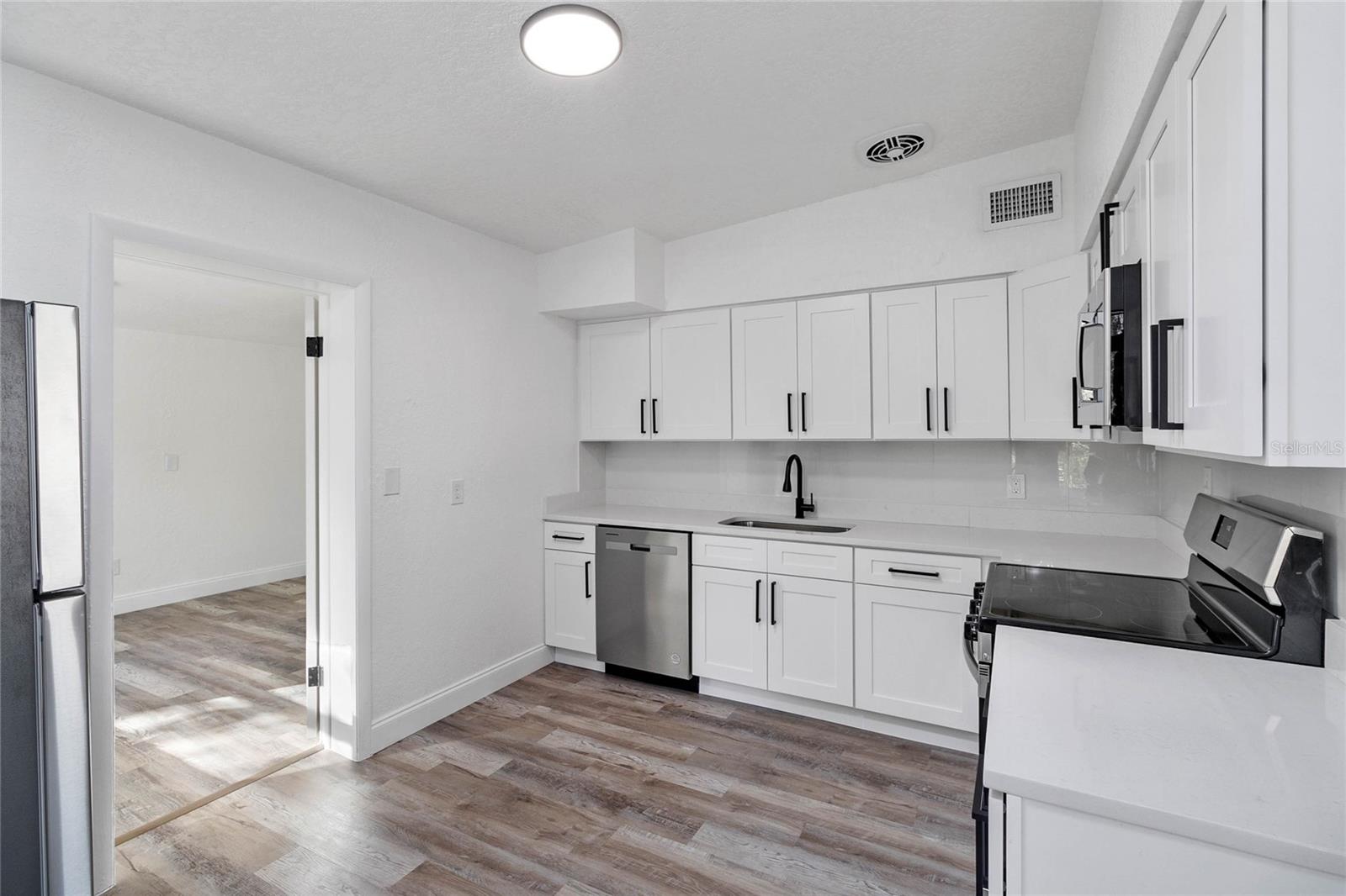 180 N CHRISTMAS HILL RD, TITUSVILLE, FL, 32796