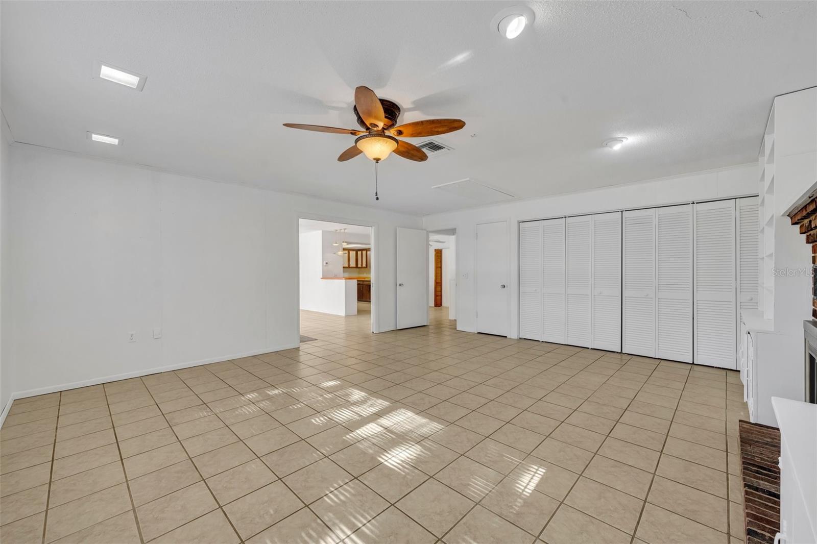 3 MADERA RD, DEBARY, FL, 32713