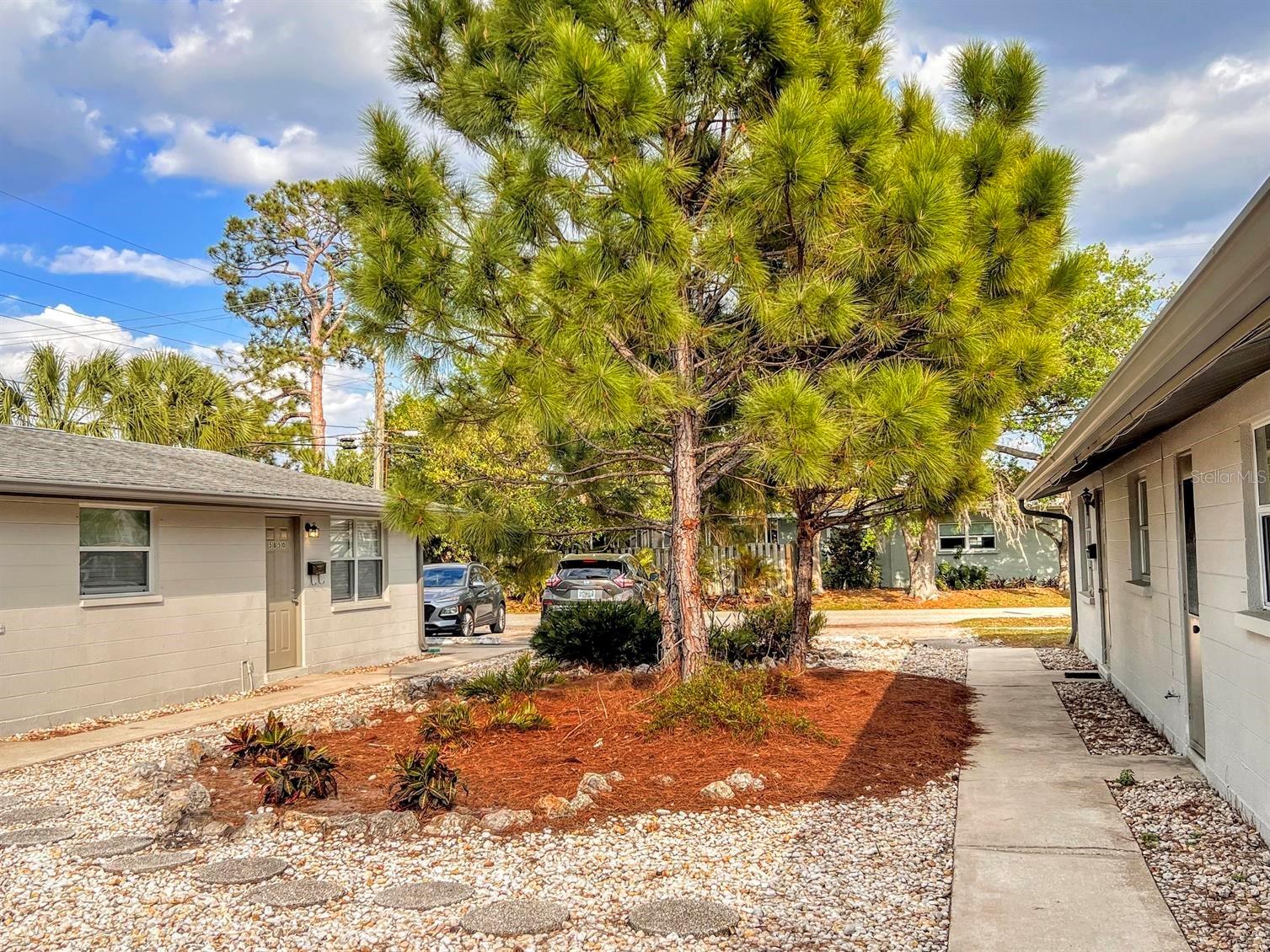 5862 COLONIAL DR, SARASOTA, FL, 34231