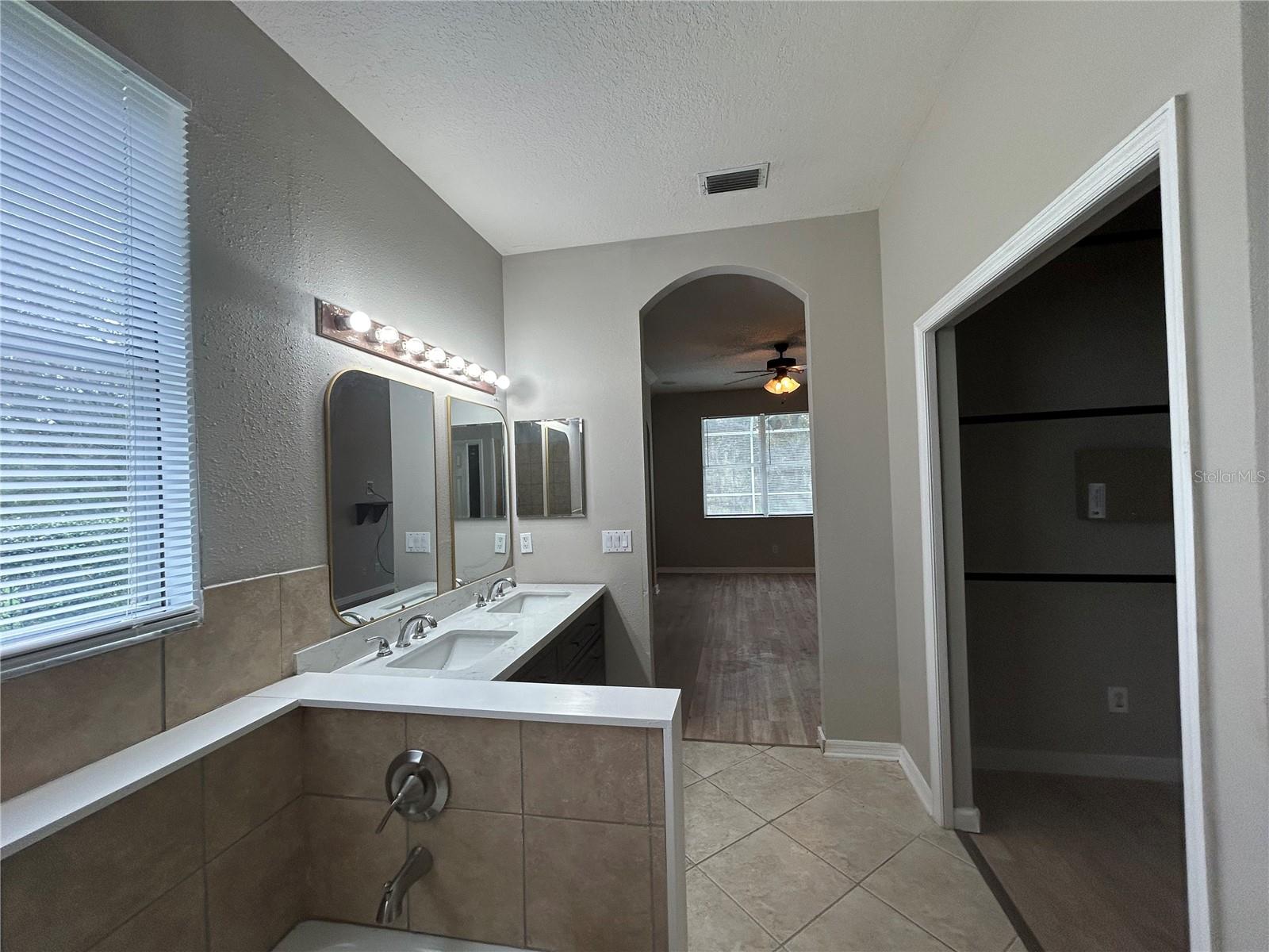 15119 HERONGLEN DR, LITHIA, FL, 33547