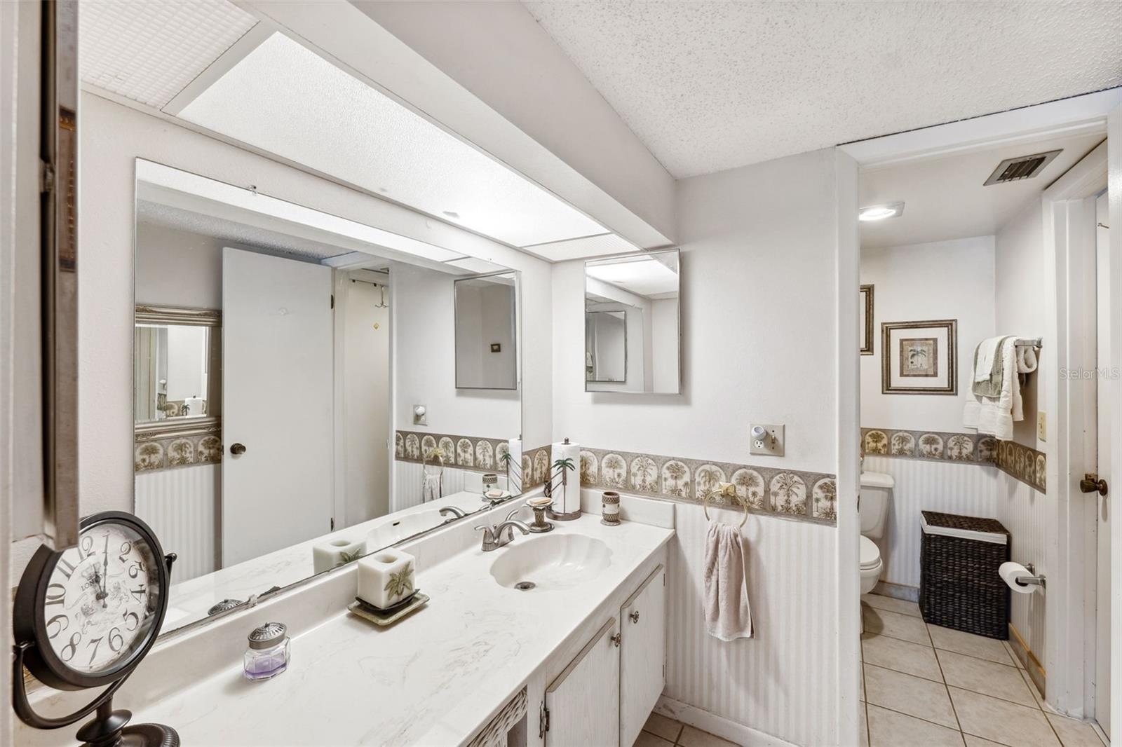 345 MEDALLION BLVD #C, MADEIRA BEACH, FL, 33708