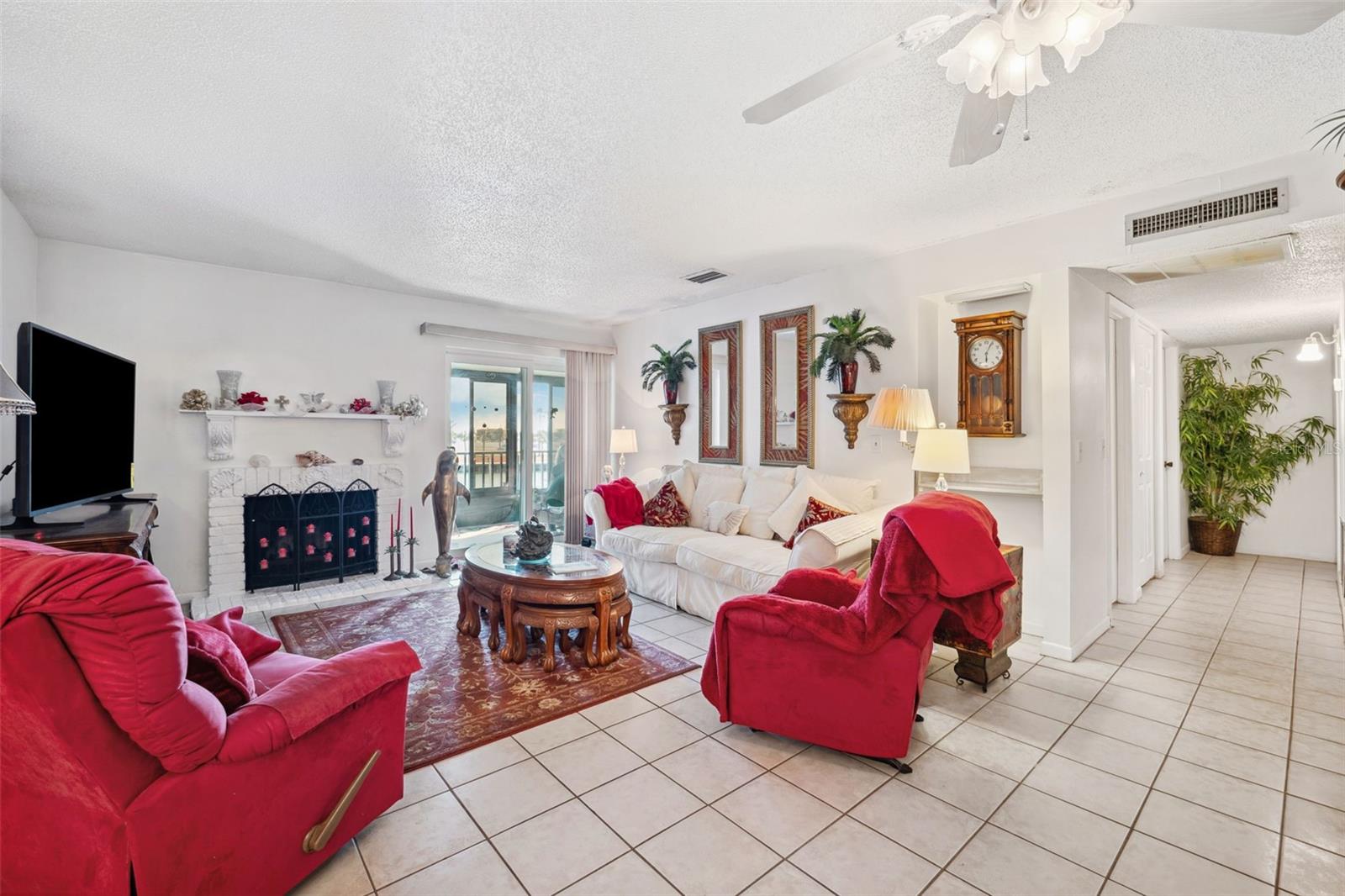 345 MEDALLION BLVD #C, MADEIRA BEACH, FL, 33708