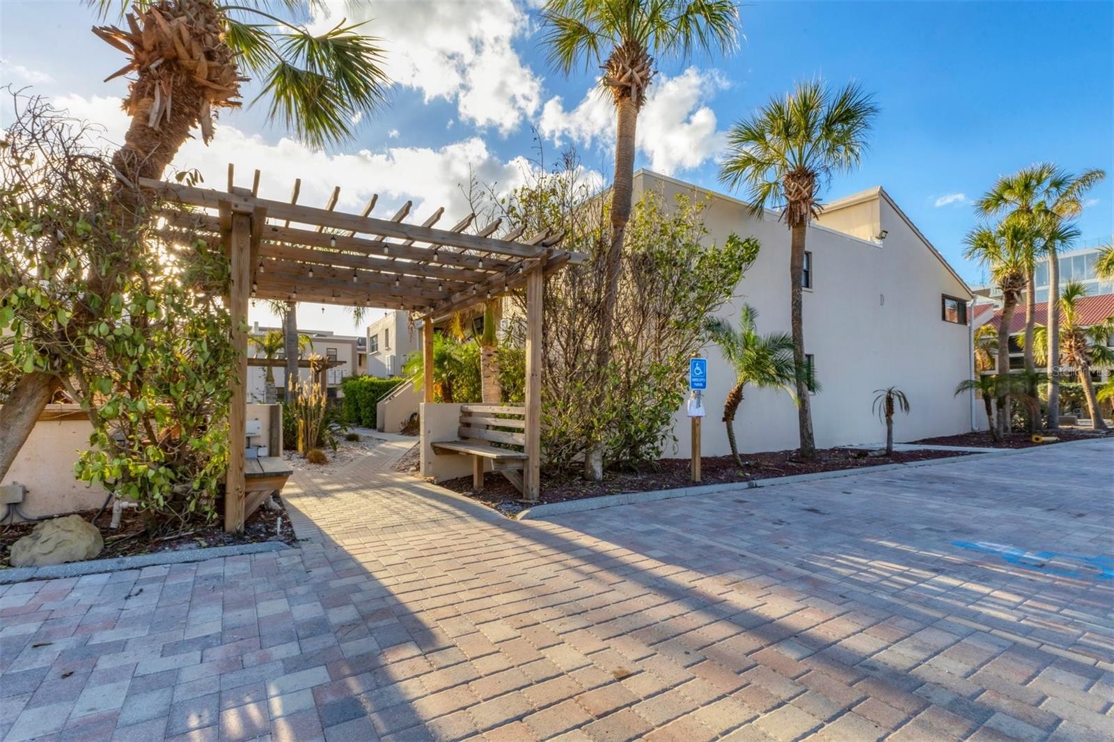 4621 GULF OF MEXICO DR #D10, LONGBOAT KEY, FL, 34228