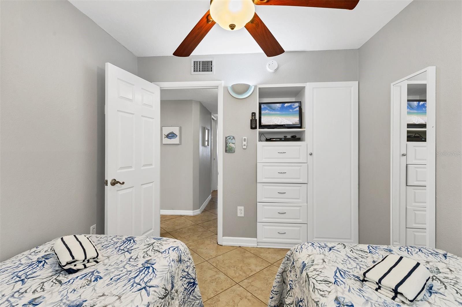 4621 GULF OF MEXICO DR #D10, LONGBOAT KEY, FL, 34228