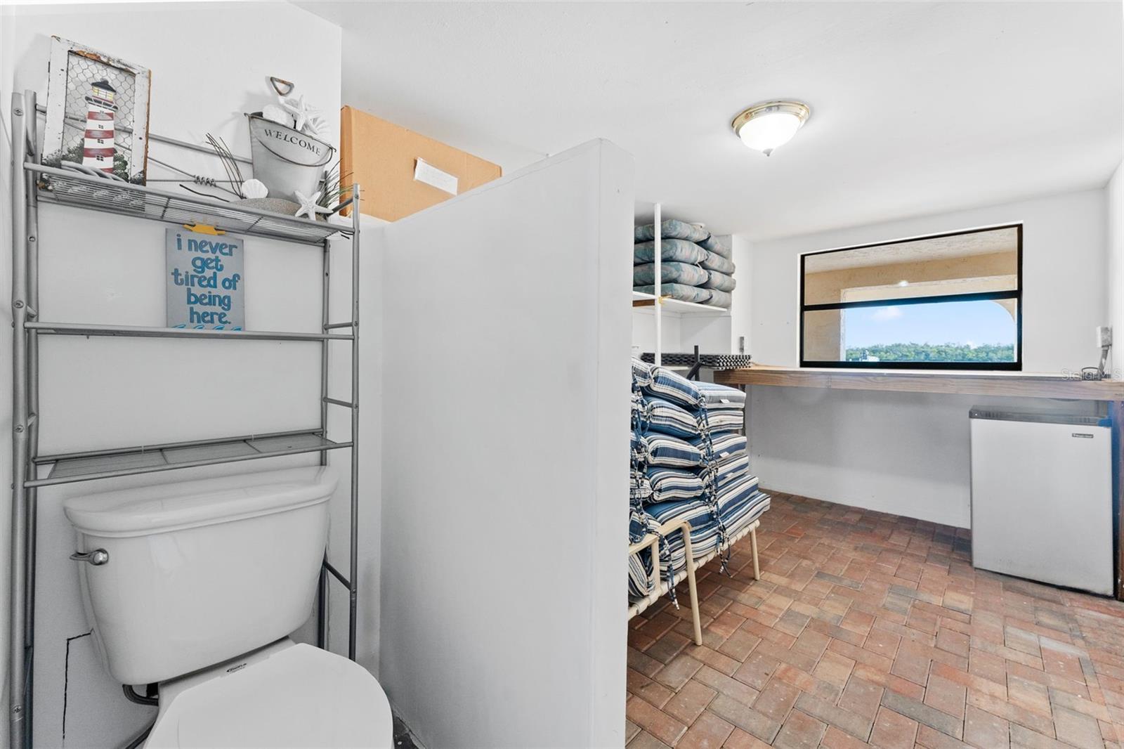 907 BAHIA DEL SOL DR, RUSKIN, FL, 33570