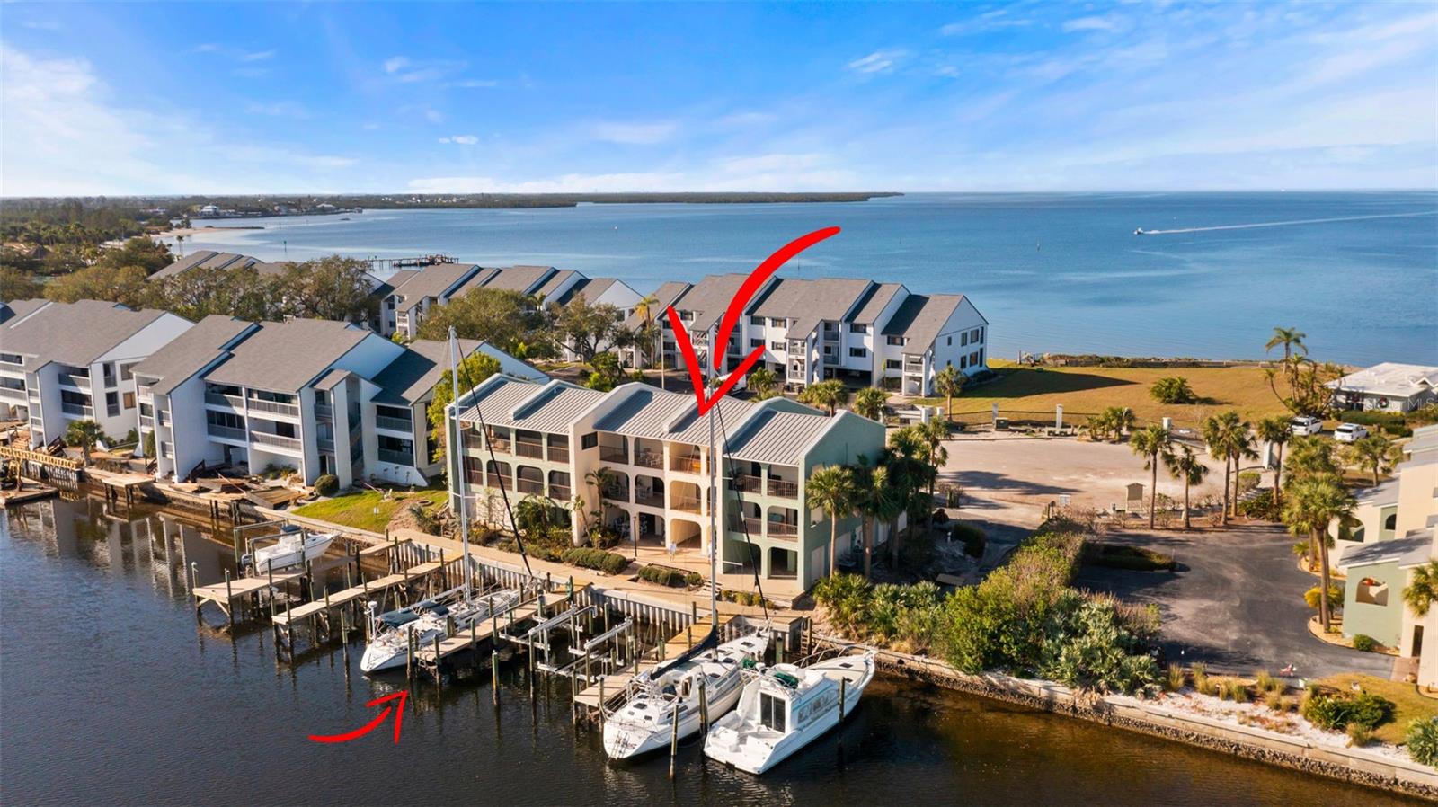 907 BAHIA DEL SOL DR, RUSKIN, FL, 33570