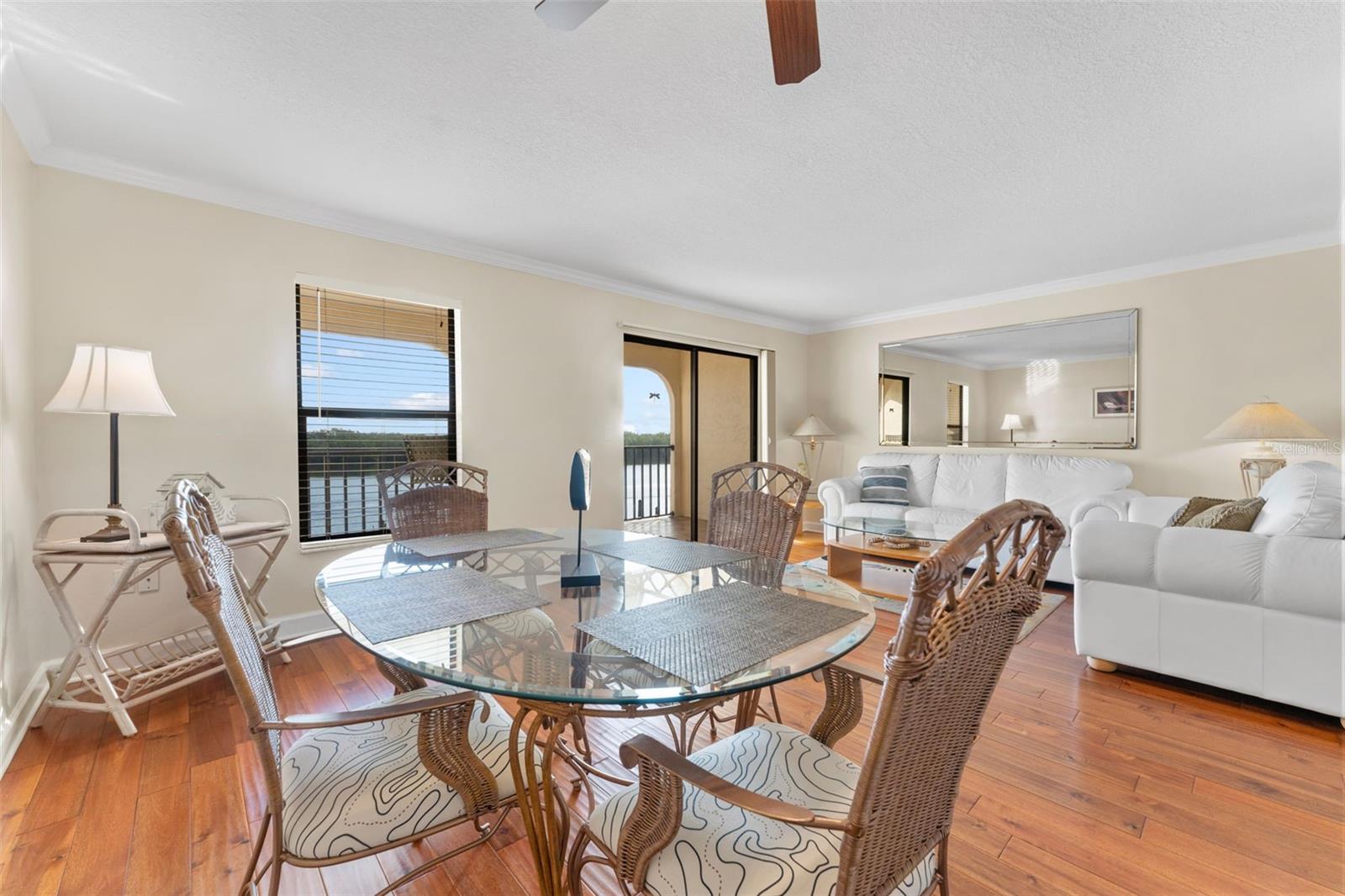 907 BAHIA DEL SOL DR, RUSKIN, FL, 33570