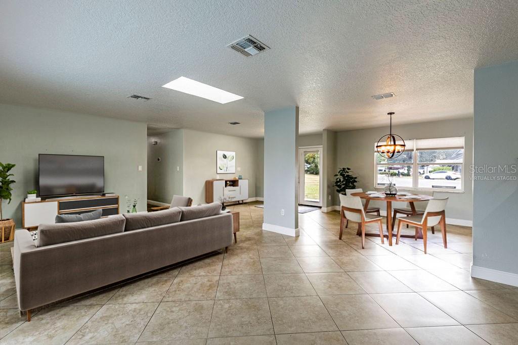 1001 MICHELLE CT, TAVARES, FL, 32778