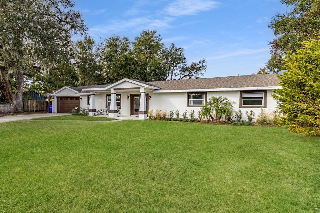 1001 MICHELLE CT, TAVARES, FL, 32778