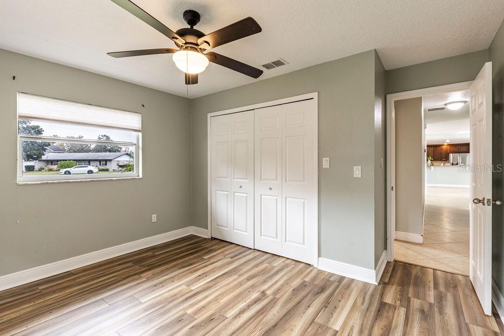 1001 MICHELLE CT, TAVARES, FL, 32778