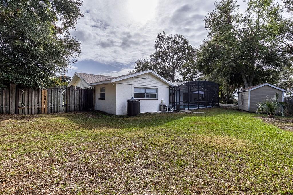 1001 MICHELLE CT, TAVARES, FL, 32778