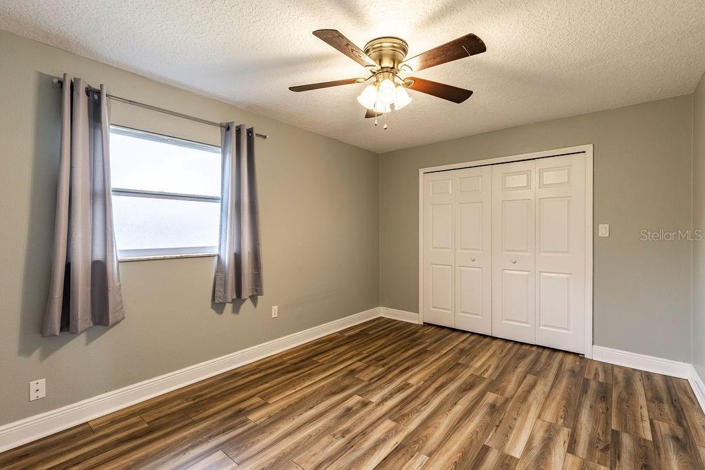 1001 MICHELLE CT, TAVARES, FL, 32778