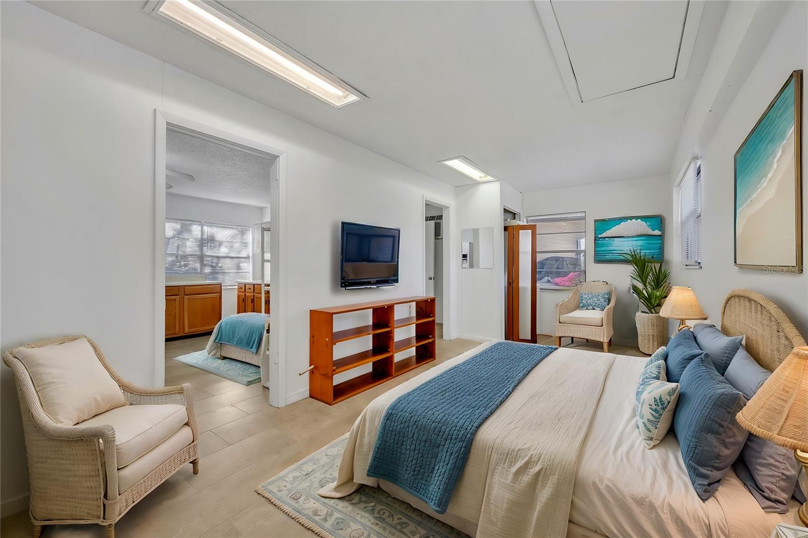 3 MADERA RD #B, DEBARY, FL, 32713