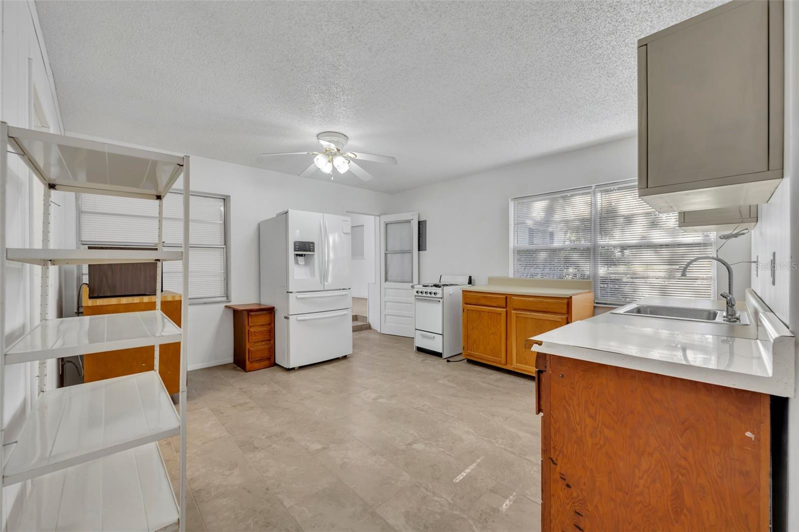 3 MADERA RD #B, DEBARY, FL, 32713