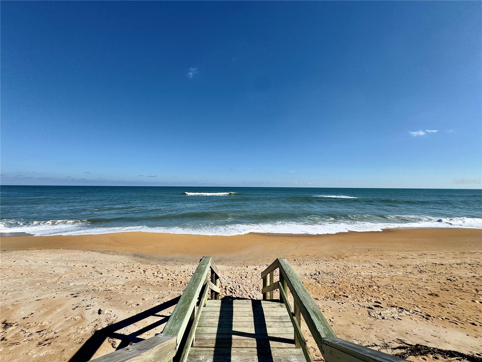 1541 N OCEAN SHORE BLVD #B, FLAGLER BEACH, FL, 32136