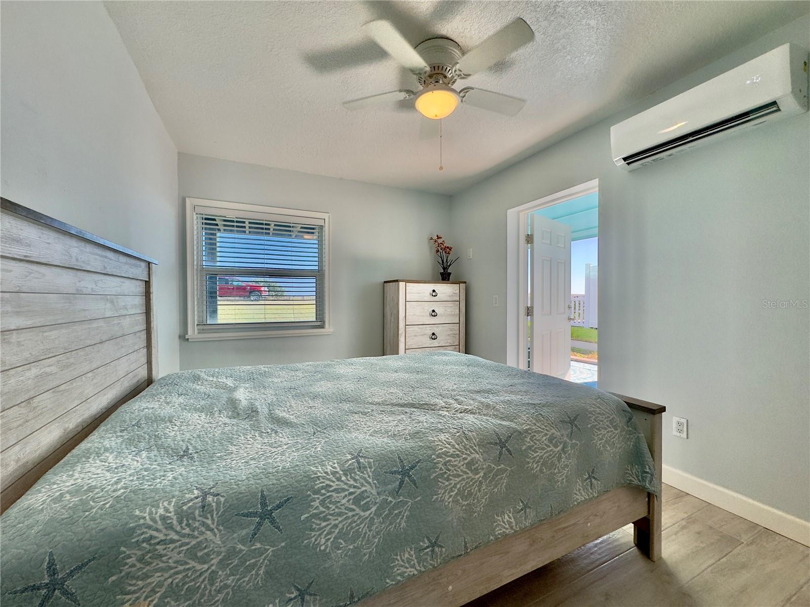 1541 N OCEAN SHORE BLVD #B, FLAGLER BEACH, FL, 32136