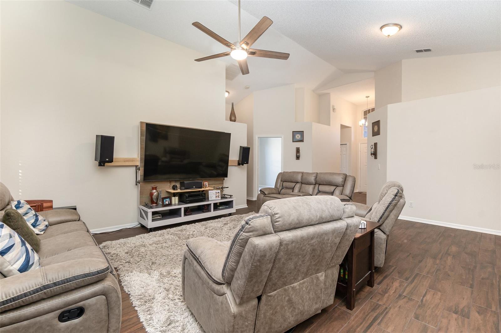 1314 MEGAN WAY, APOPKA, FL, 32703