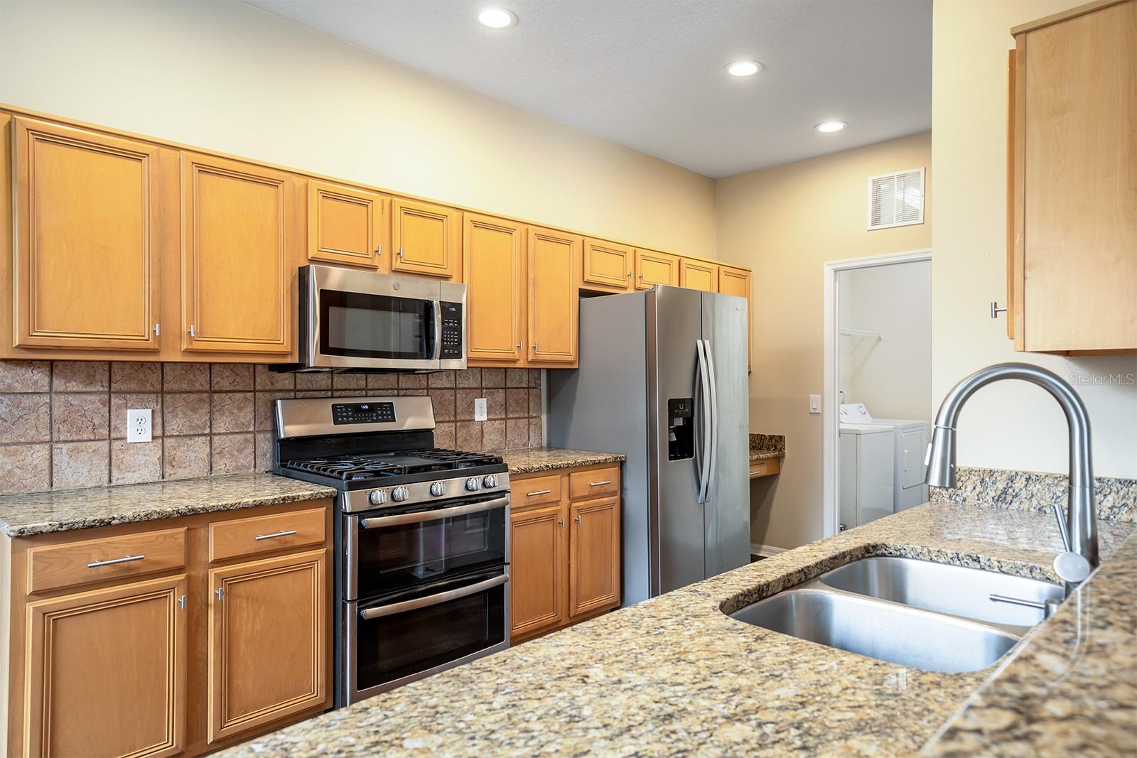 11520 ROBBYES DR, ORLANDO, FL, 32817