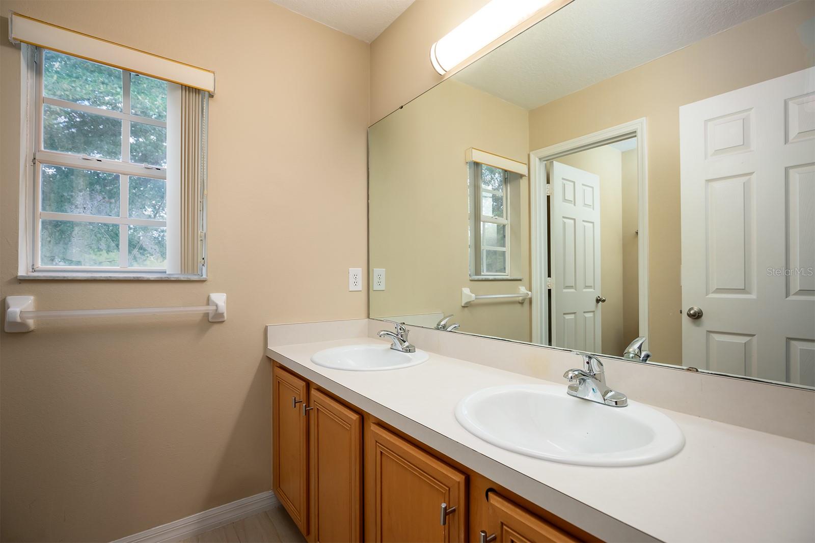 11520 ROBBYES DR, ORLANDO, FL, 32817