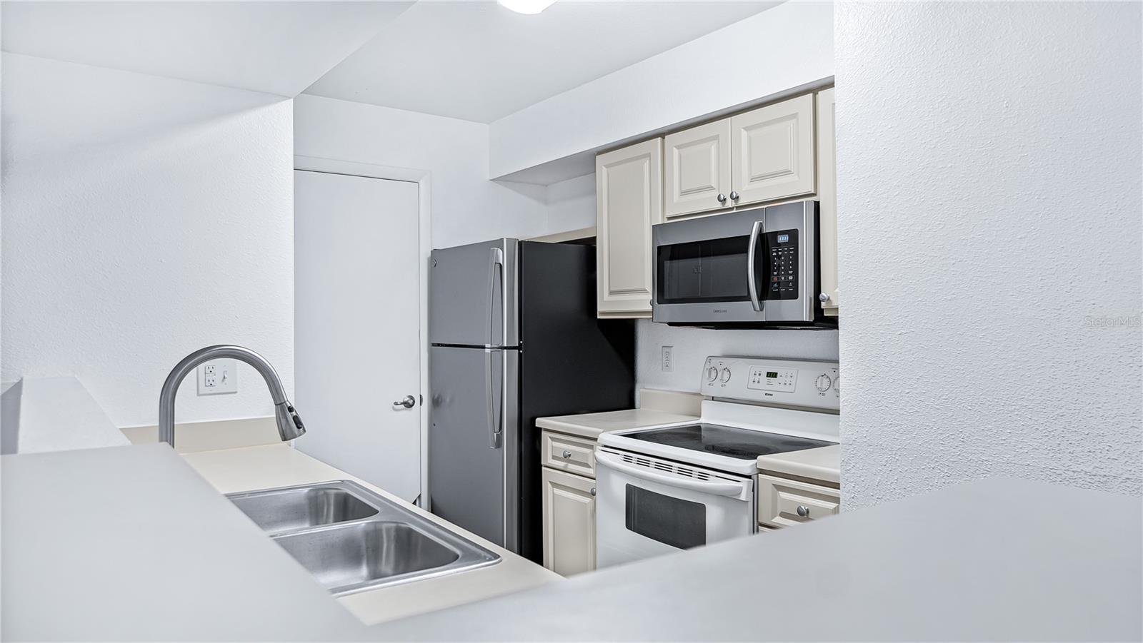 3032 PARKWAY BLVD #302, KISSIMMEE, FL, 34747