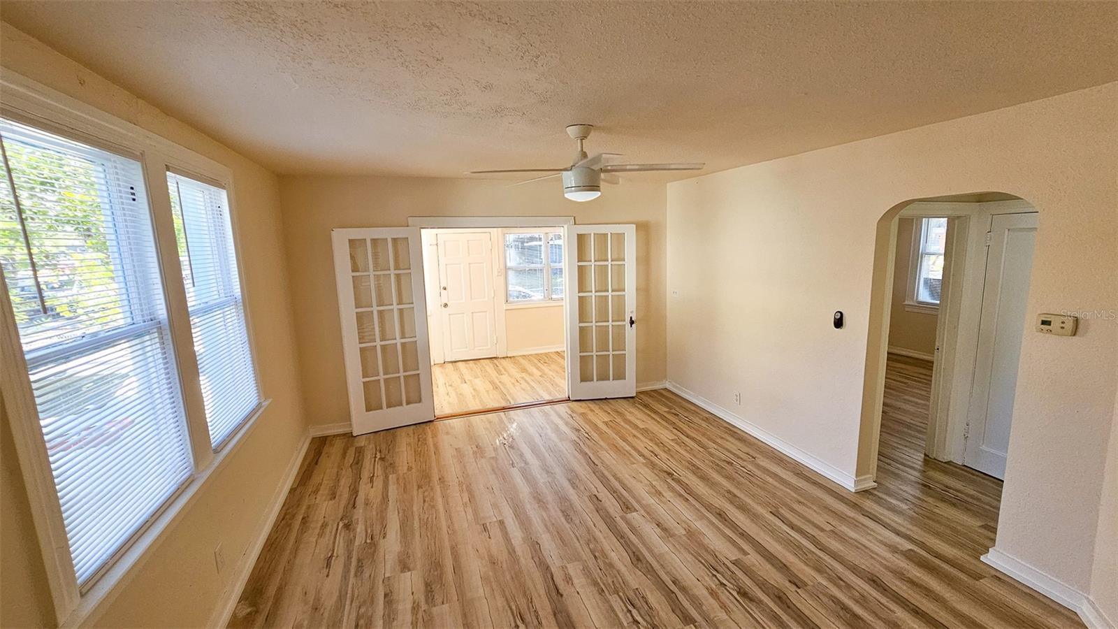617 NEWTON AVE S, ST PETERSBURG, FL, 33701