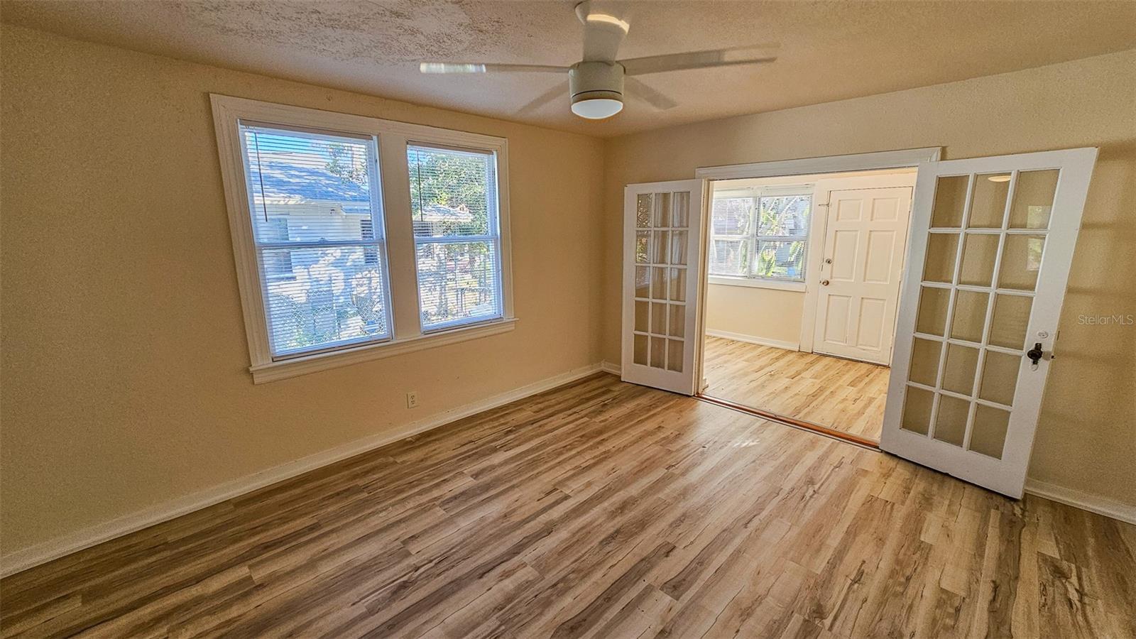 617 NEWTON AVE S, ST PETERSBURG, FL, 33701