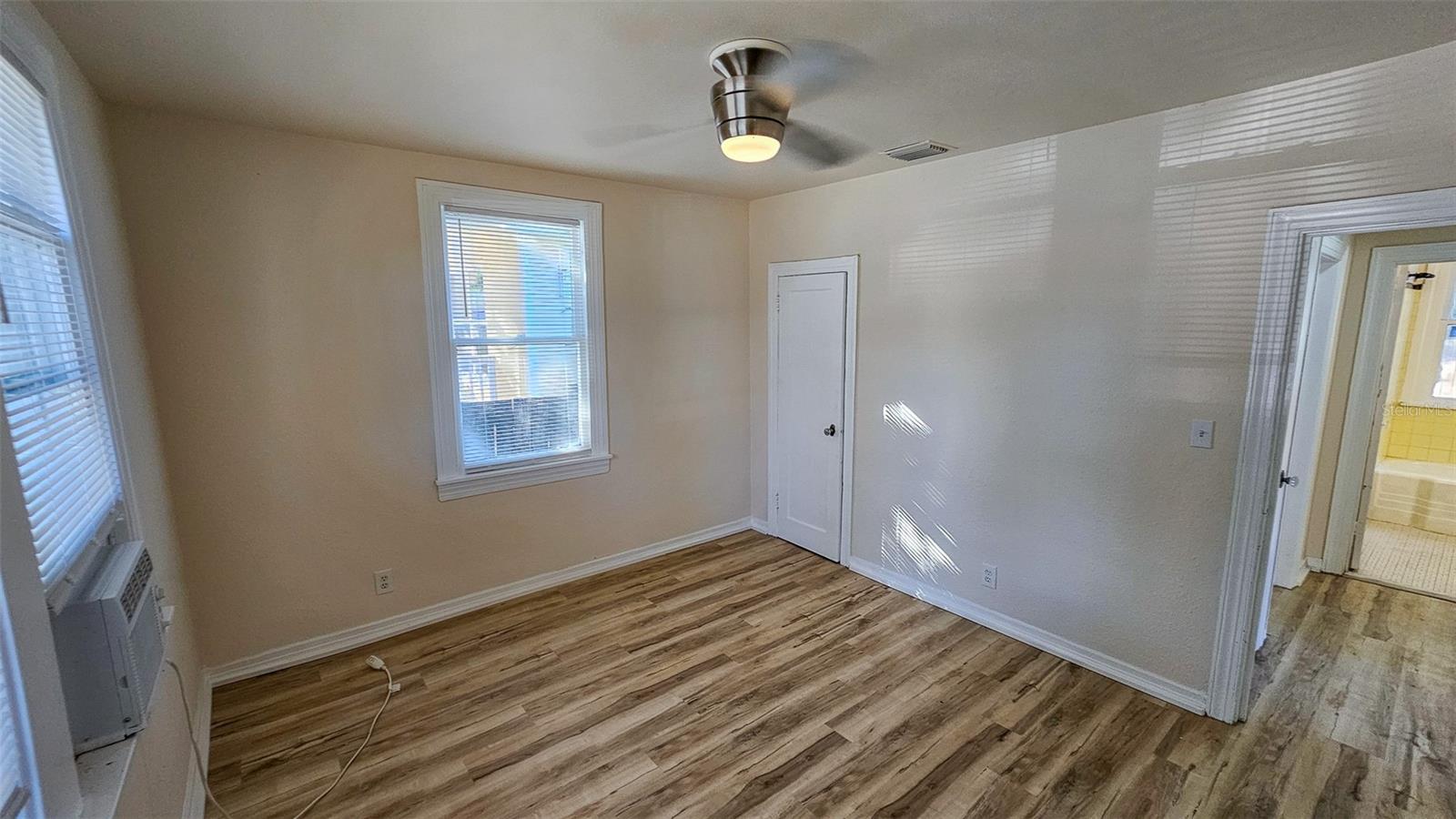 617 NEWTON AVE S, ST PETERSBURG, FL, 33701