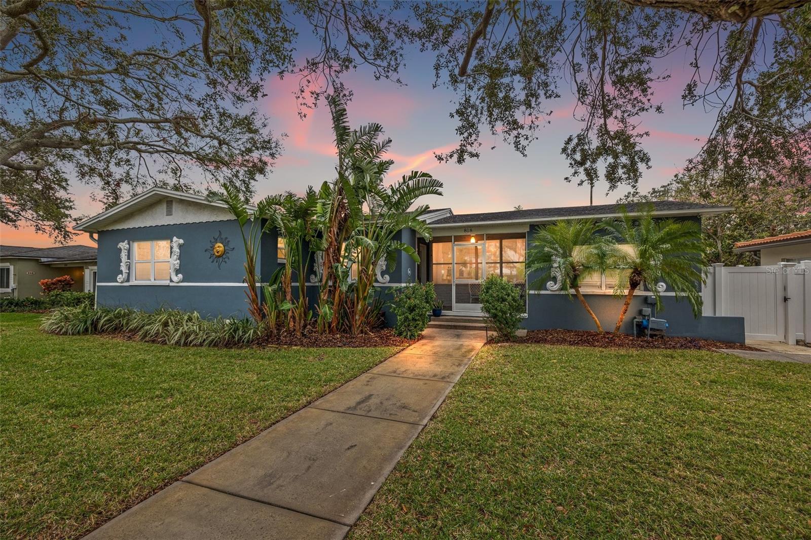 818 37TH AVE NE, ST PETERSBURG, FL, 33704
