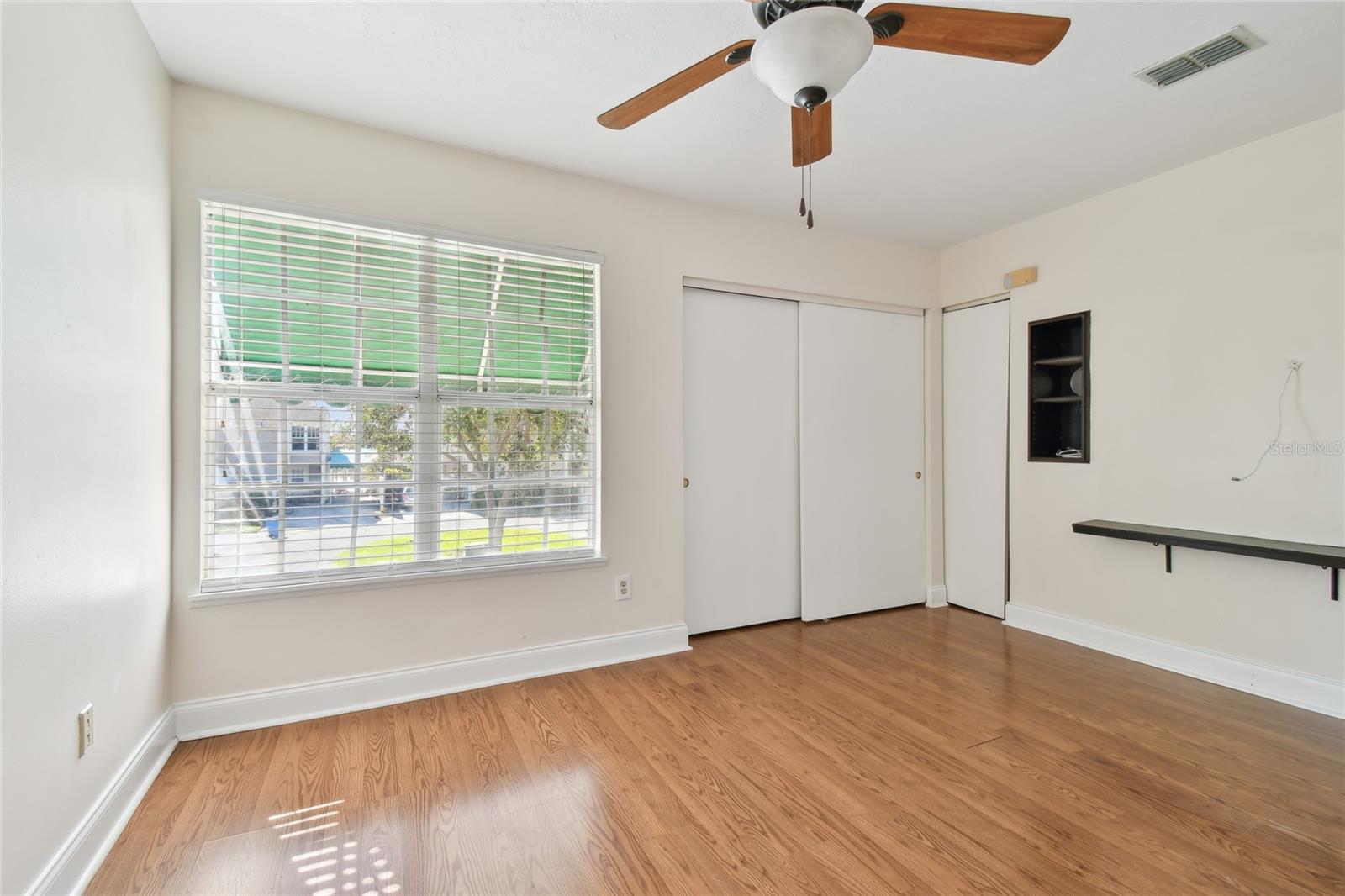 6909 LAKE PLACE CT, TAMPA, FL, 33634