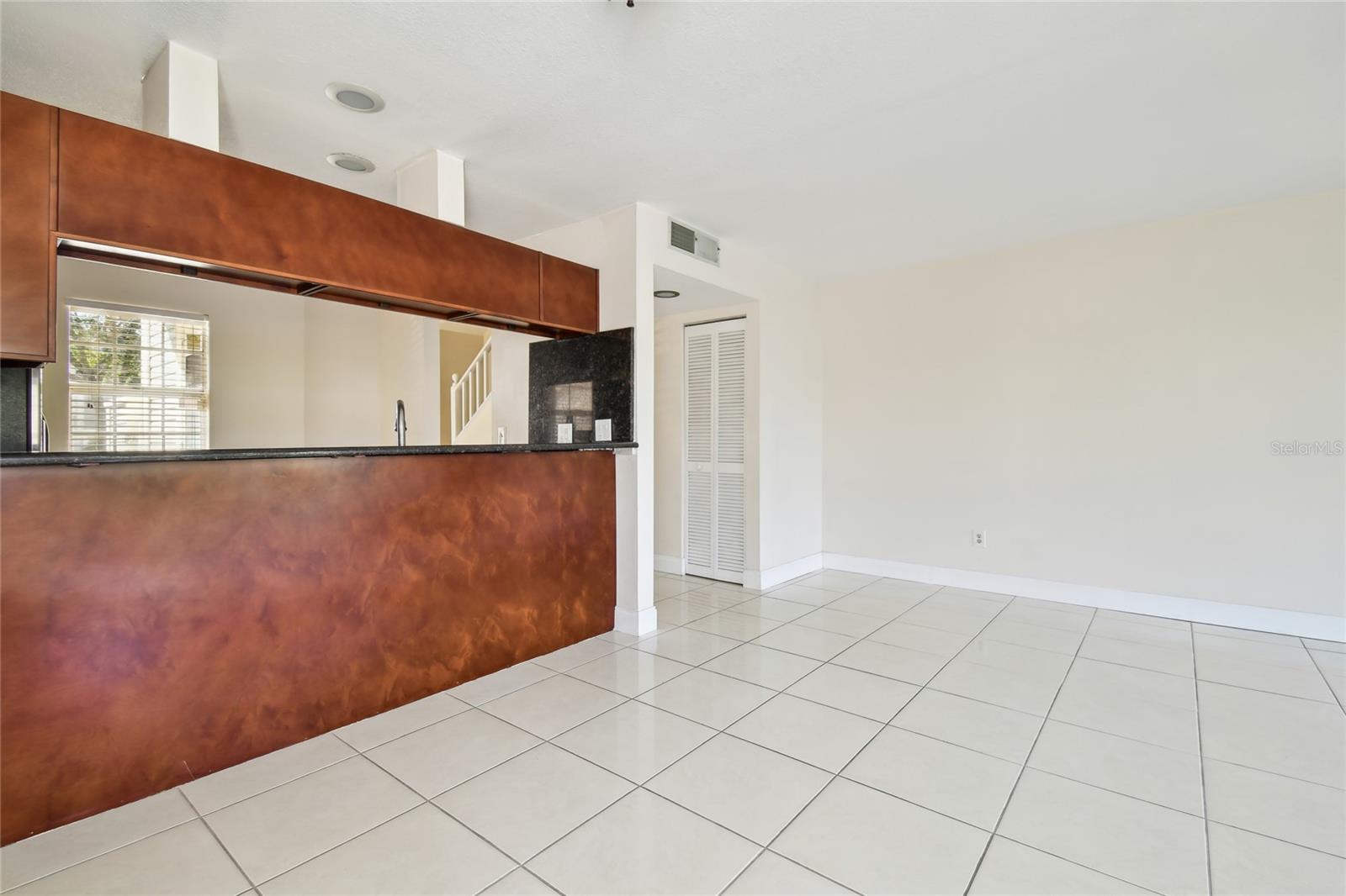 6909 LAKE PLACE CT, TAMPA, FL, 33634