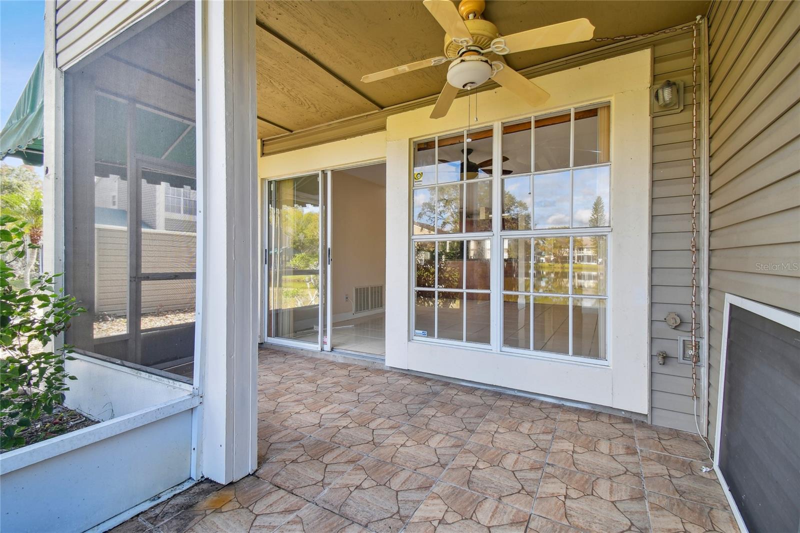 6909 LAKE PLACE CT, TAMPA, FL, 33634