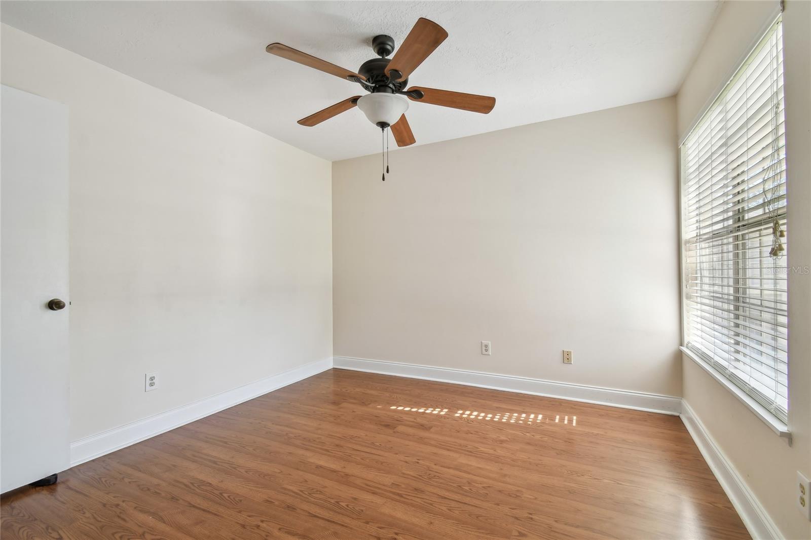 6909 LAKE PLACE CT, TAMPA, FL, 33634
