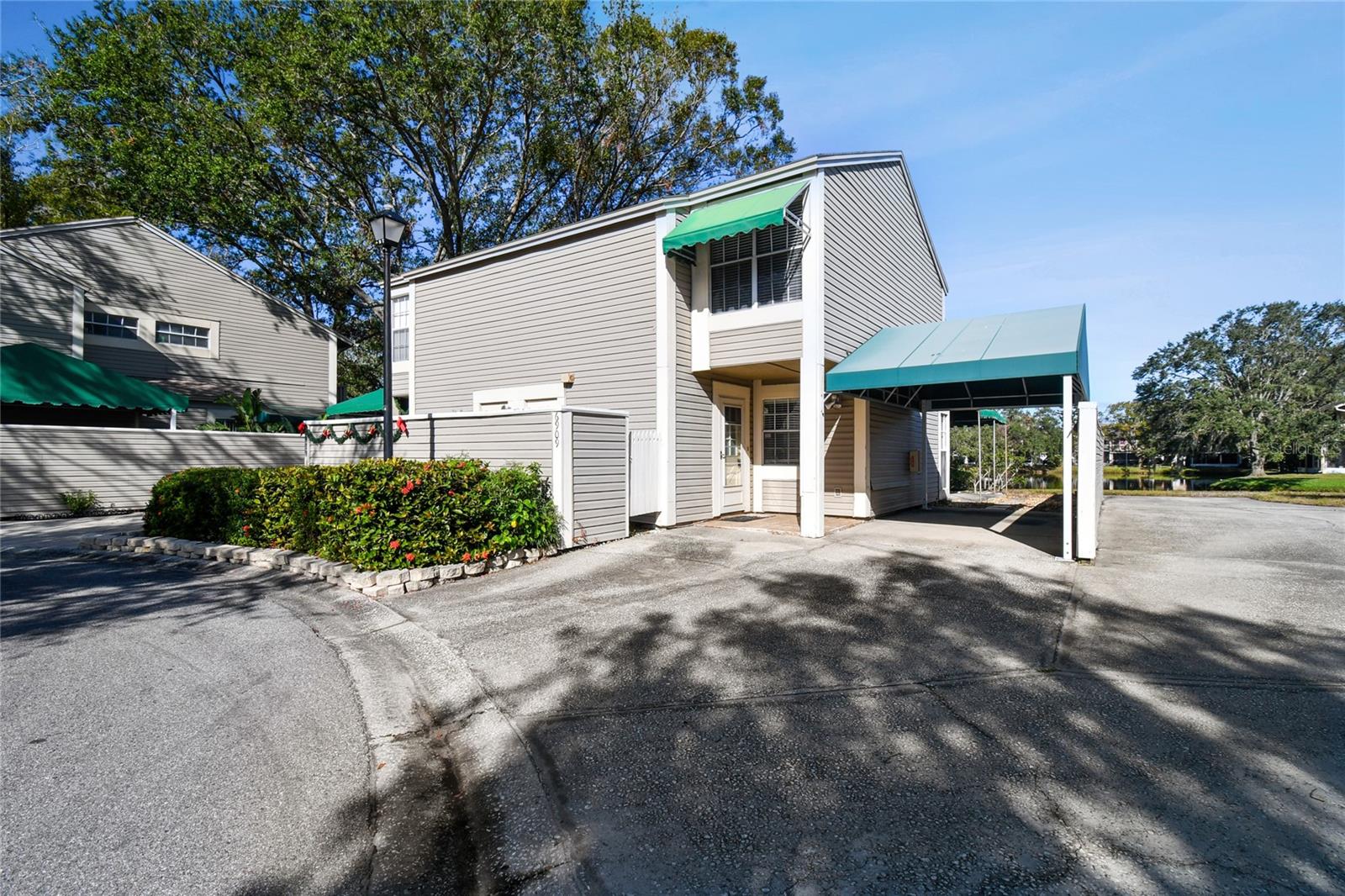 6909 LAKE PLACE CT, TAMPA, FL, 33634
