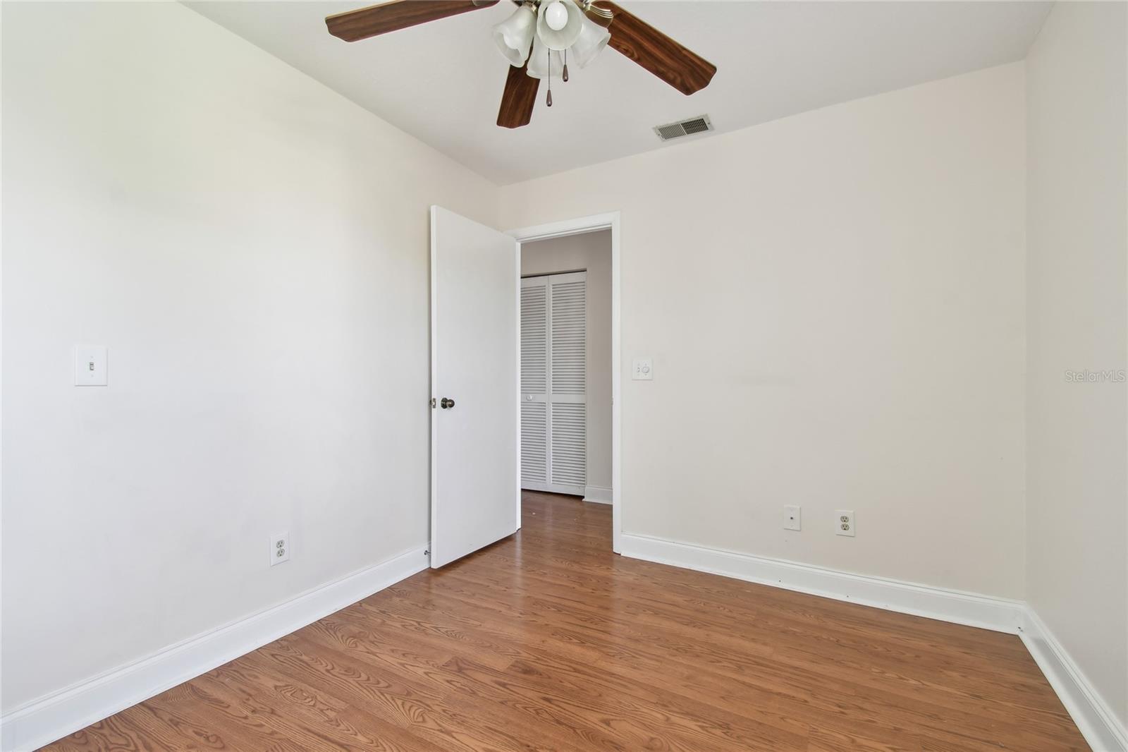 6909 LAKE PLACE CT, TAMPA, FL, 33634