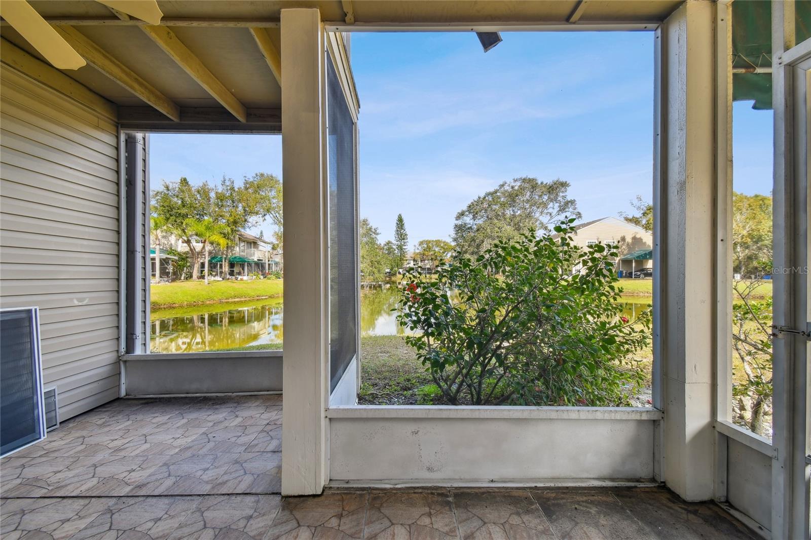 6909 LAKE PLACE CT, TAMPA, FL, 33634