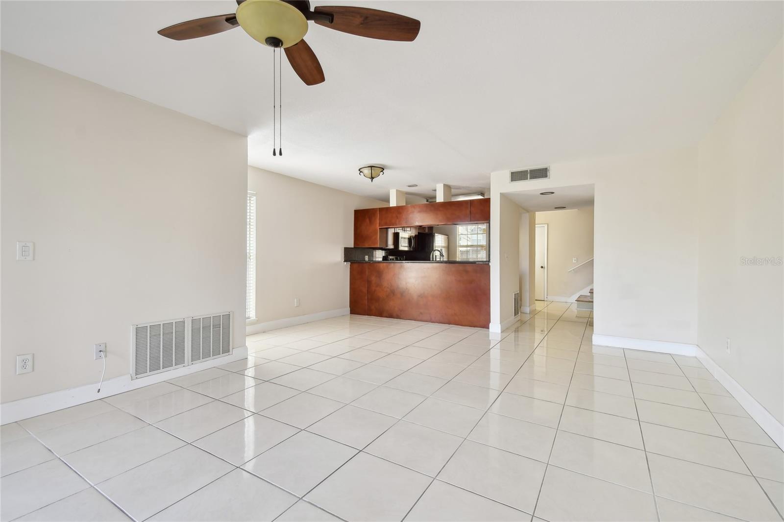 6909 LAKE PLACE CT, TAMPA, FL, 33634
