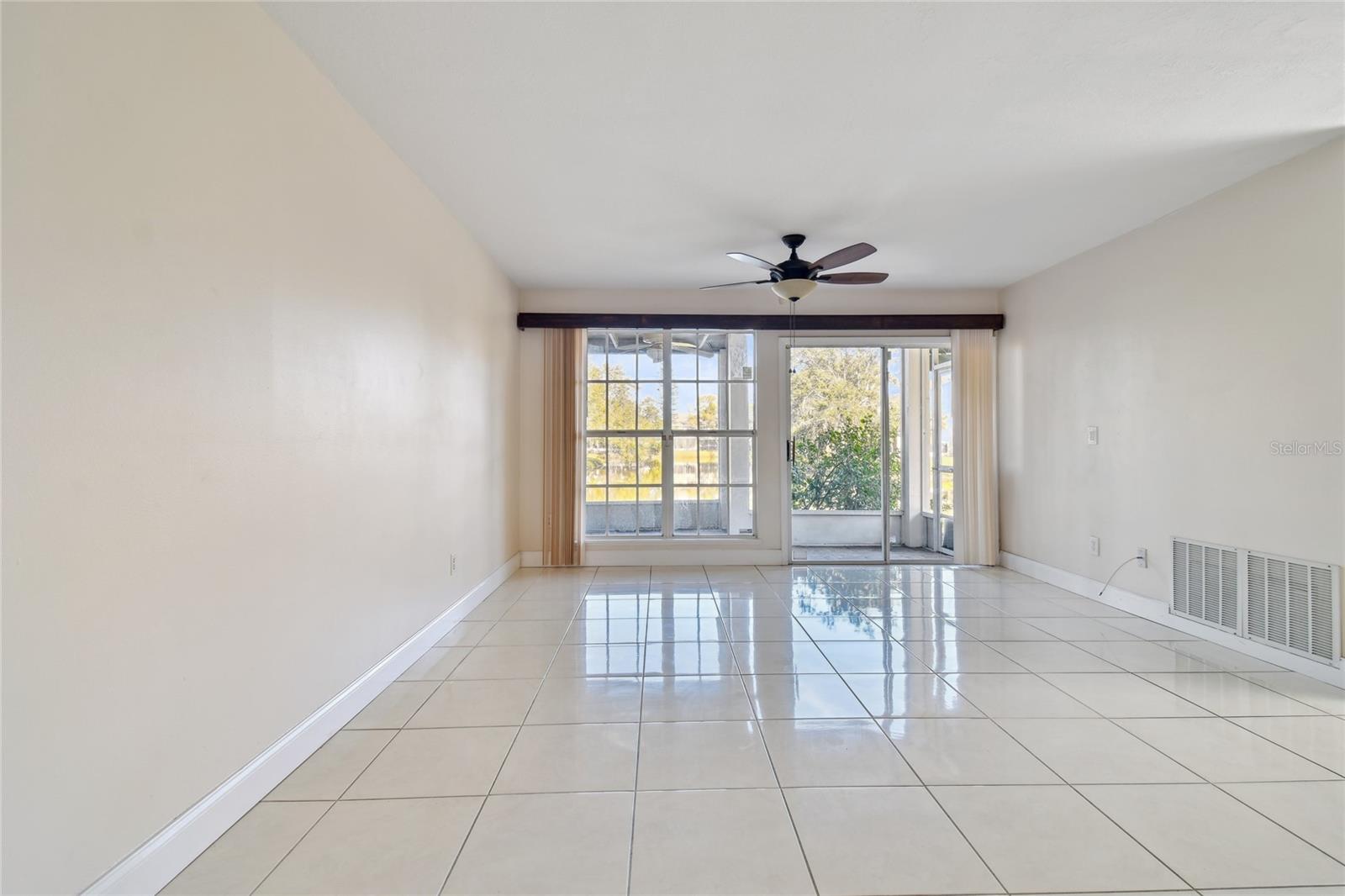 6909 LAKE PLACE CT, TAMPA, FL, 33634