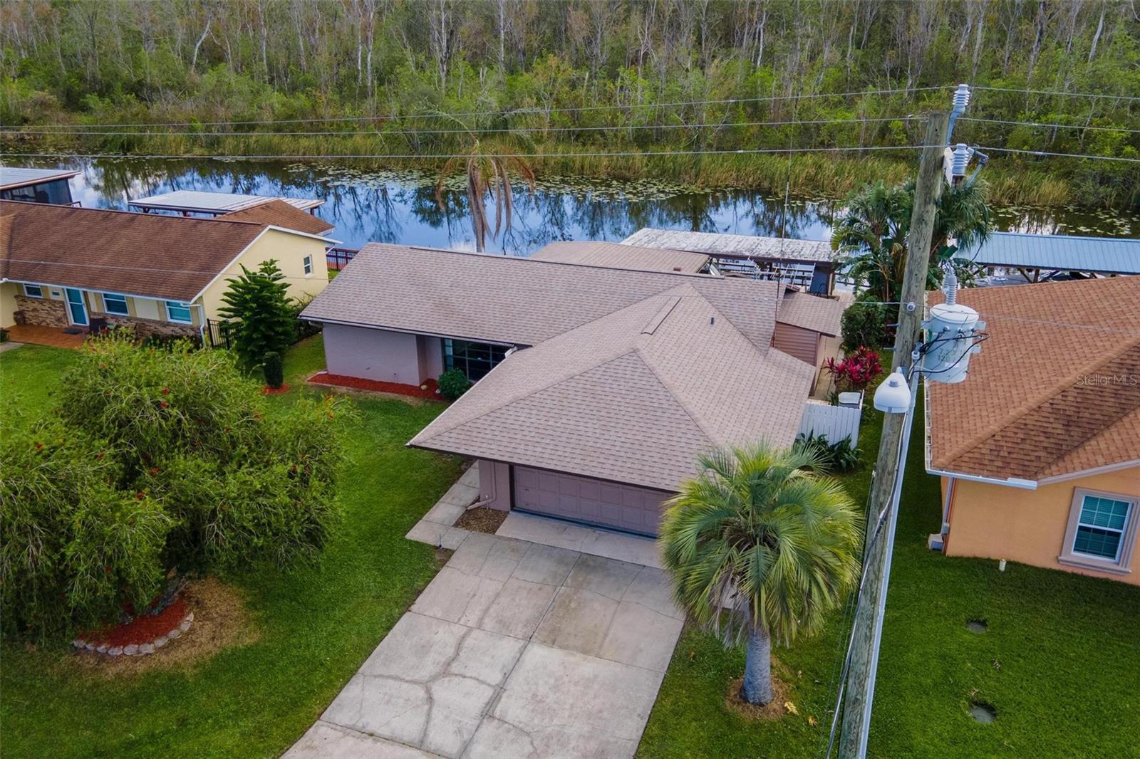 13340 COUNTRY CLUB DR, TAVARES, FL, 32778