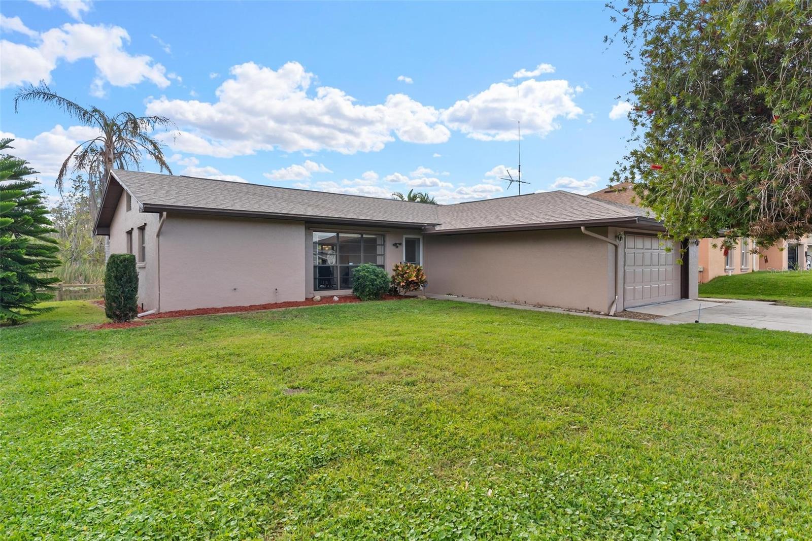 13340 COUNTRY CLUB DR, TAVARES, FL, 32778