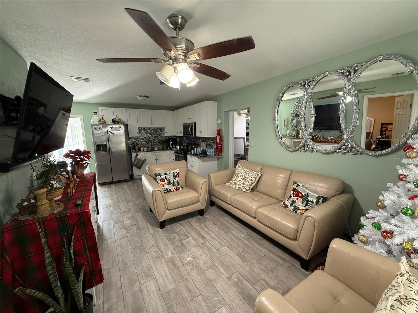 10002 MEMORIAL HWY, TAMPA, FL, 33615