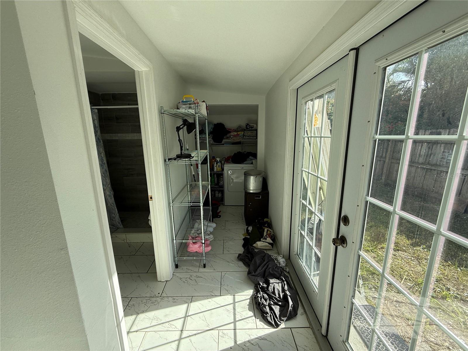 10002 MEMORIAL HWY, TAMPA, FL, 33615