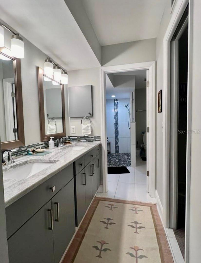 5726 DORAL DR, SARASOTA, FL, 34243