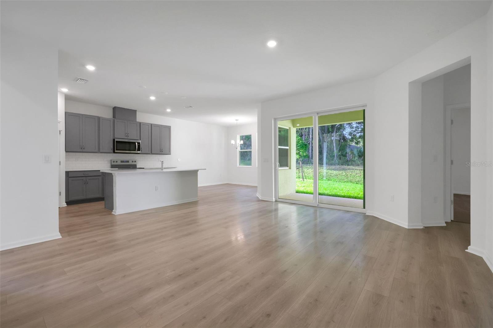 2992 SUPERMARINE RD, TAVARES, FL, 32778