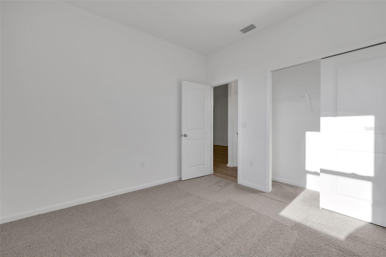 2992 SUPERMARINE RD, TAVARES, FL, 32778