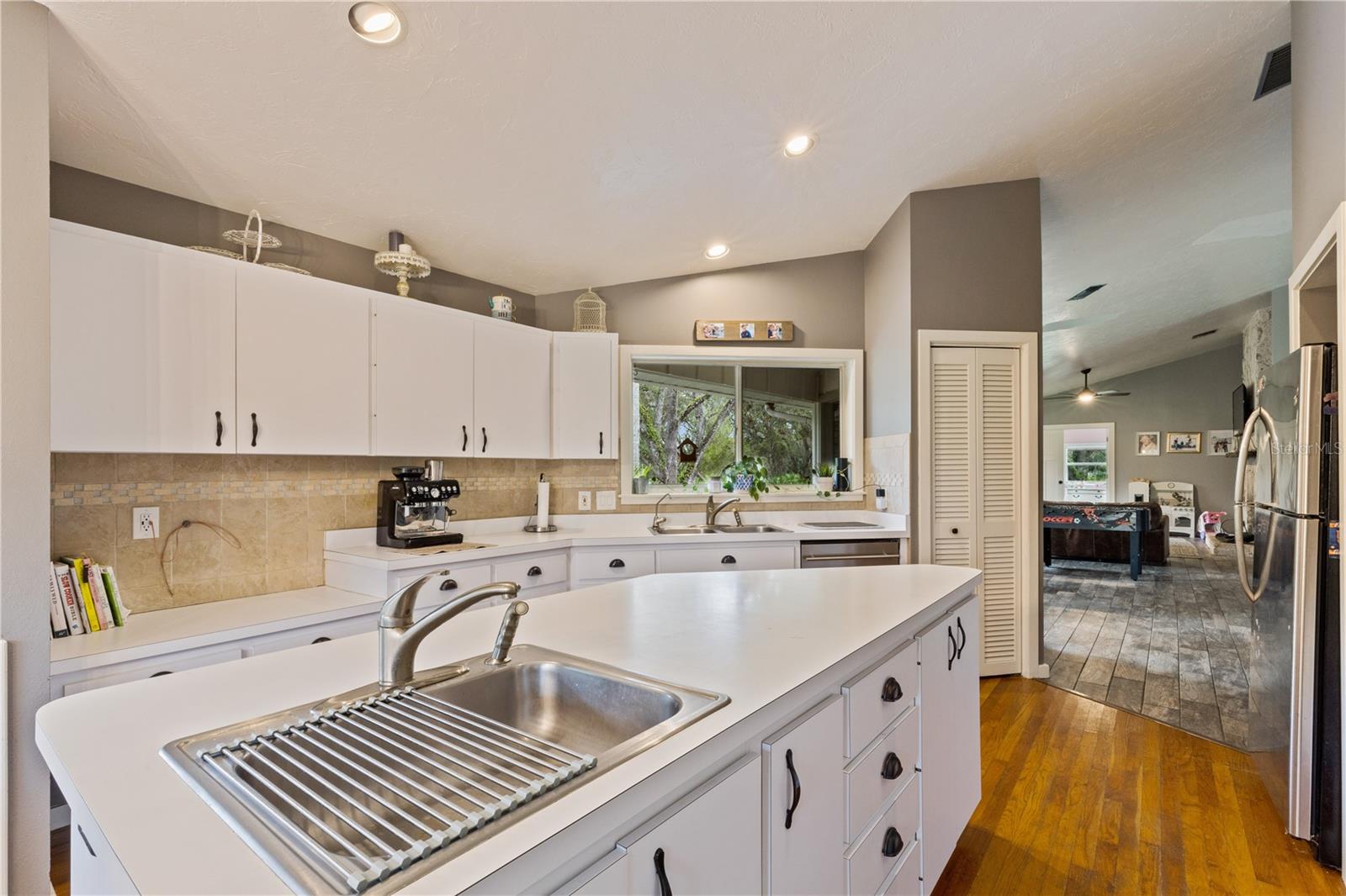 14018 PINE WOODS LN E, SARASOTA, FL, 34240